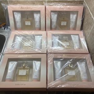 CASE OF 6 Badgley Mischka DAHLIA Gift Sets Fragrance, Body Lotion, Shower Gel